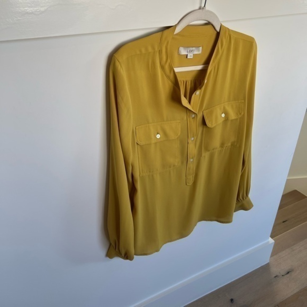 Loft Yellow Button Up Pocket Long Sleeve Blouse Womens Size Small